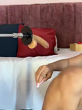 Emy leon online show from 9, 3, 2026