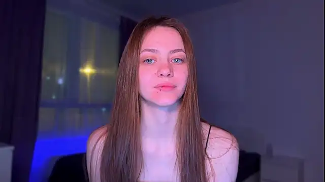 Snapshot of Riasha chatting on 29, 10, 2025 Riasha online show from 29, 10, 2025