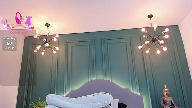 Snapshot of rubyhill_2711 chatting on 22, 2, 2025 rubyhill 2711 online show from 22, 2, 2025