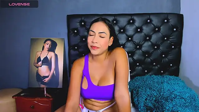 Snapshot of catalinamuss_ chatting on 5, 5, 2026 catalinamuss online show from 5, 5, 2026