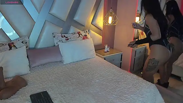 Snapshot of Amber_villalobos_ chatting on 24, 10, 2025 Amber villalobos online show from 24, 10, 2025