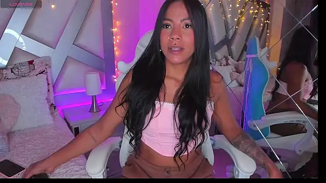 Amber villalobos  online show from 14, 2, 2025