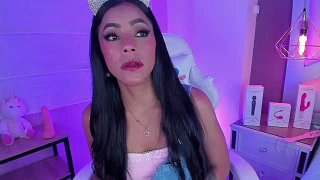 Amber villalobos  online show from 5, 3, 2026