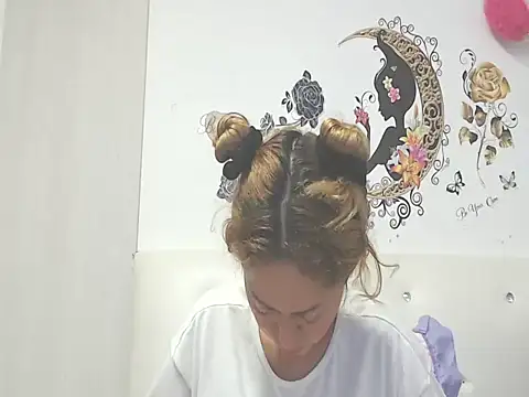 catalinadiaz666 online show from 29, 3, 2026