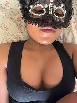 Bella Luna18 online show from 12, 2, 2026