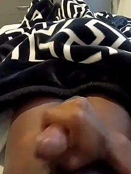 Snapshot of MarwL2 chatting on 9, 11, 2025 MarwL2 online show from 9, 11, 2025