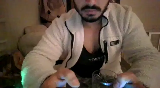 Snapshot of DateMike94 chatting on 19, 3, 2025 DateMike94 online show from 19, 3, 2025