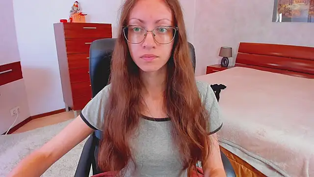 Pantyhose Mila online show from 19, 10, 2025