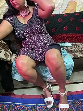 Tameesh sexy mistress online show from 5, 1, 2026