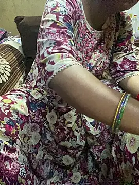 Tameesh sexy mistress online show from 15, 6, 2026
