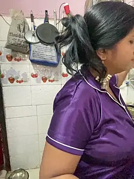 Tameesh sexy mistress online show from 18, 4, 2026