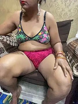 Tameesh sexy mistress online show from 2, 4, 2026