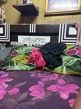 Tameesh sexy mistress online show from 8, 2, 2026