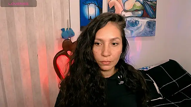 Snapshot of naihroby chatting on 28, 5, 2026 naihroby online show from 28, 5, 2026