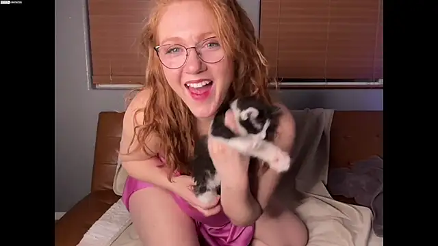 Scarlettredff online show from 24, 1, 2025