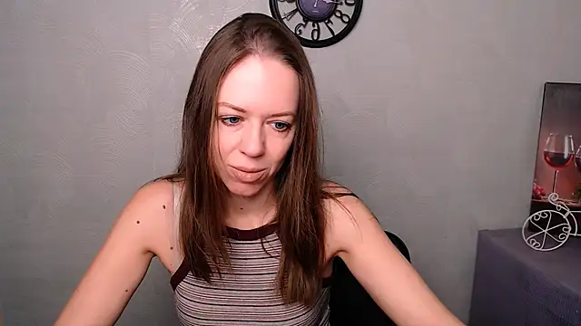 GloriaSi  online show from 5, 3, 2025
