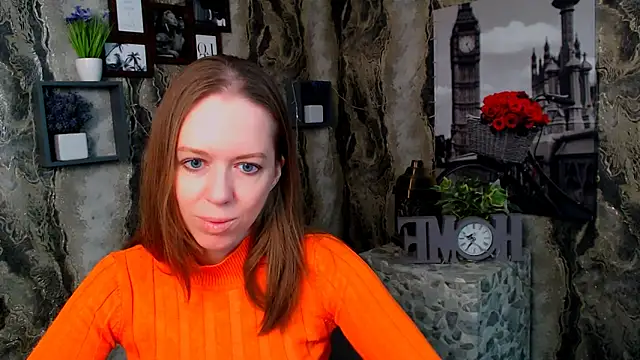 Snapshot of GloriaSi_ chatting on 30, 11, 2025 GloriaSi online show from 30, 11, 2025