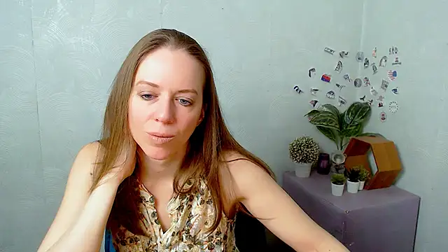 Snapshot of GloriaSi_ chatting on 3, 5, 2026 GloriaSi online show from 3, 5, 2026