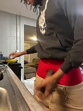 sneakylink13   online show from 10, 2, 2025