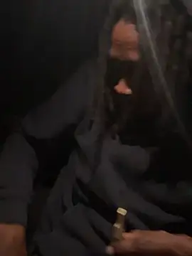 sneakylink13   online show from 3, 11, 2025