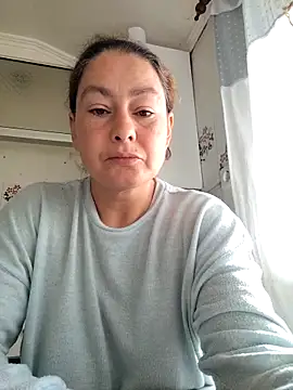 Snapshot of RamyLove36 chatting on 8, 11, 2025 RamyLove36 online show from 8, 11, 2025