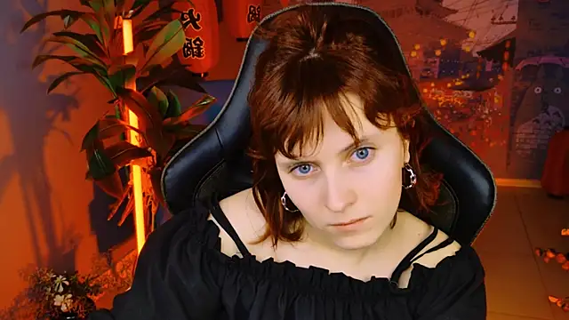 Snapshot of LolaAsmus chatting on 10, 3, 2025 LolaAsmus online show from 10, 3, 2025