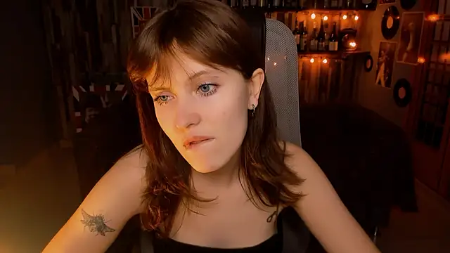 LolaAsmus online show from 7, 2, 2026