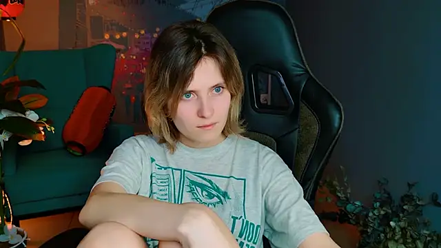 Snapshot of LolaAsmus chatting on 21, 2, 2025 LolaAsmus online show from 21, 2, 2025