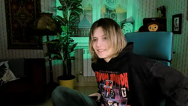 Snapshot of LolaAsmus chatting on 19, 2, 2025 LolaAsmus online show from 19, 2, 2025