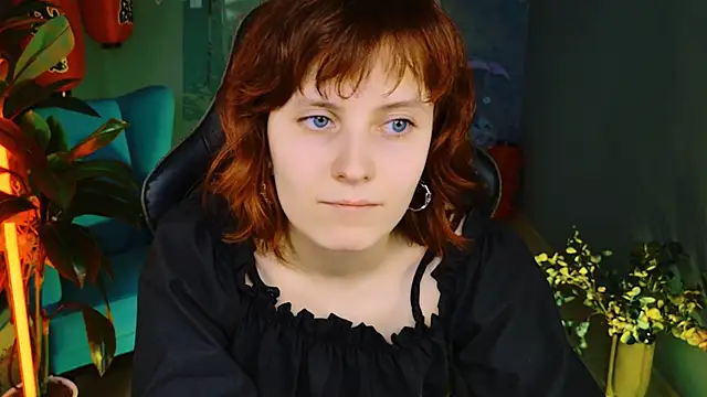 Snapshot of LolaAsmus chatting on 10, 3, 2025 LolaAsmus online show from 10, 3, 2025