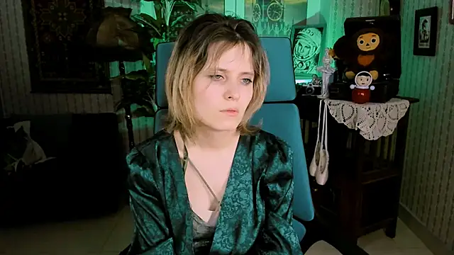 Snapshot of LolaAsmus chatting on 19, 2, 2025 LolaAsmus online show from 19, 2, 2025