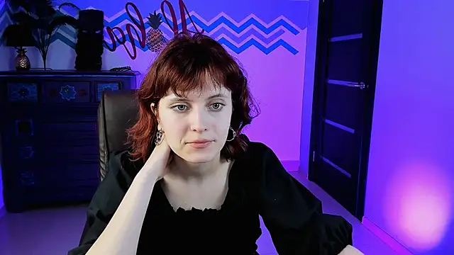 Snapshot of LolaAsmus chatting on 11, 3, 2025 LolaAsmus online show from 11, 3, 2025