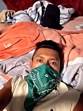 Snapshot of Jovende28 chatting on 4, 11, 2025 Jovende28 online show from 4, 11, 2025