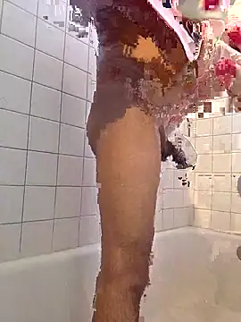 Snapshot of Jovende28 chatting on 21, 11, 2025 Jovende28 online show from 21, 11, 2025