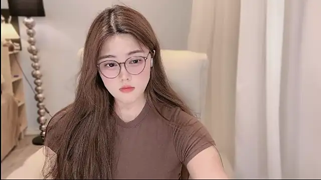 Strawberrybabyy1 online show from 17, 12, 2024