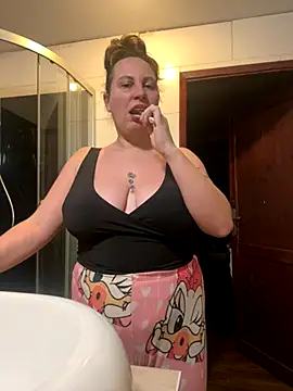 Yanacool007 online show from 4, 12, 2025