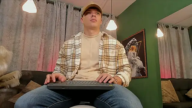 Snapshot of Jake_Tylerr_ chatting on 18, 11, 2025 Jake Tylerr online show from 18, 11, 2025