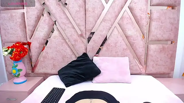 CataleyaLars20 online show from 14, 4, 2026