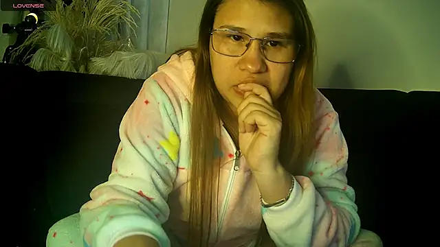 Snapshot of meichang452 chatting on 3, 3, 2026 meichang452 online show from 3, 3, 2026