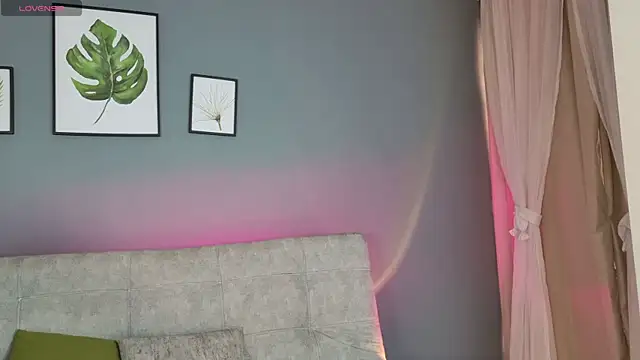 miaa lux online show from 18, 4, 2026