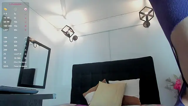 brittany williams  online show from 17, 4, 2026