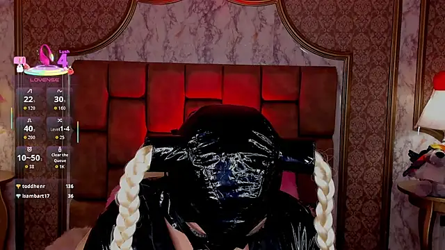 Snapshot of SoffiQueen chatting on 23, 11, 2025 SoffiQueen online show from 23, 11, 2025