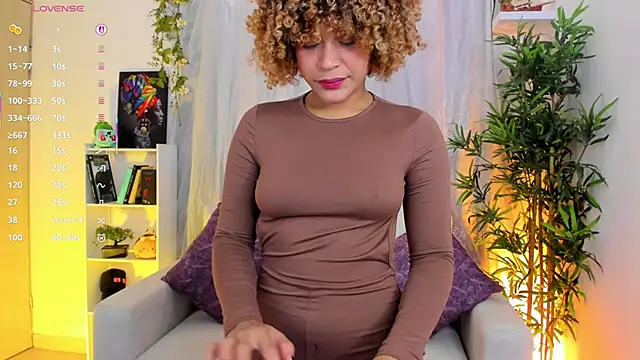 natty romanof 18 online show from 10, 6, 2026