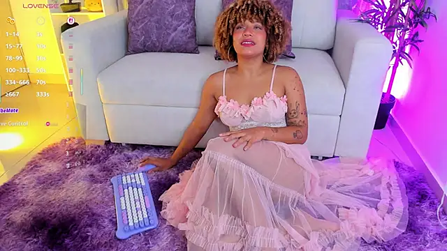 natty romanof 18 online show from 26, 5, 2026