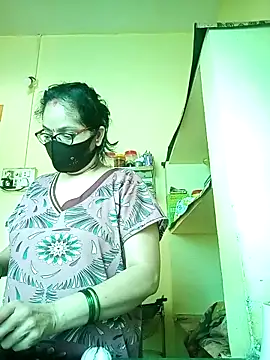 heenage online show from 11, 4, 2026