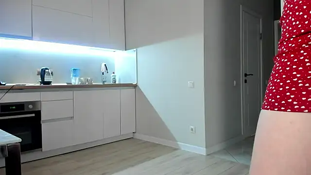 Snapshot of Emma_Flin chatting on 25, 11, 2025 Emma Flin online show from 25, 11, 2025