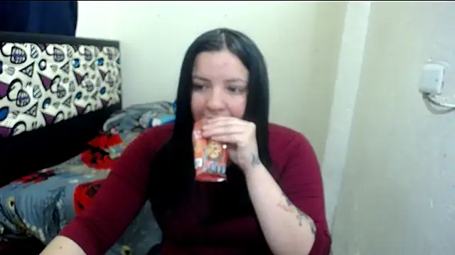 shopyymessyy online show from 2, 4, 2026