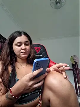luuhcat09 online show from 17, 3, 2025