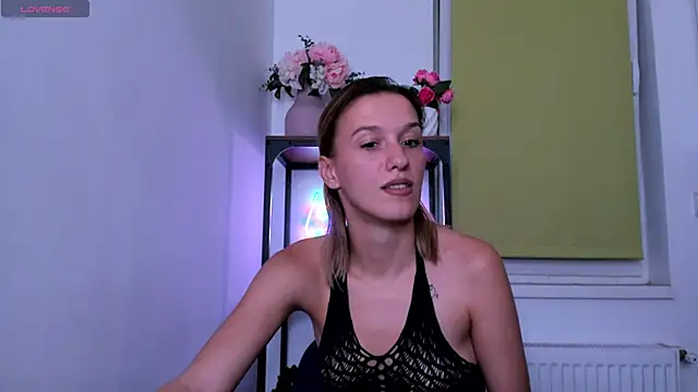 Snapshot of LaraStone69 chatting on 17, 9, 2025 LaraStone69 online show from 17, 9, 2025