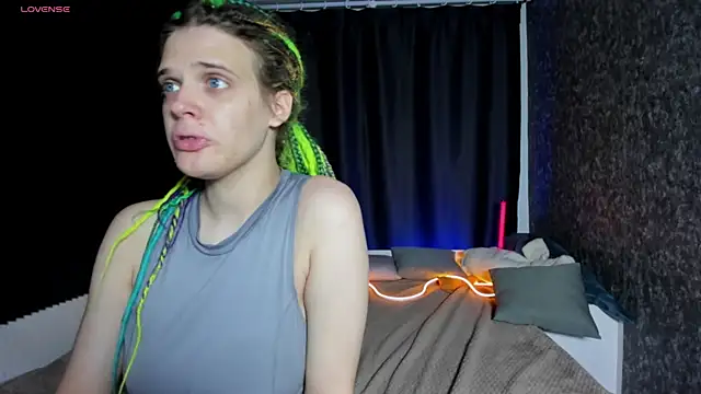 KIKI Krash online show from 14, 10, 2025